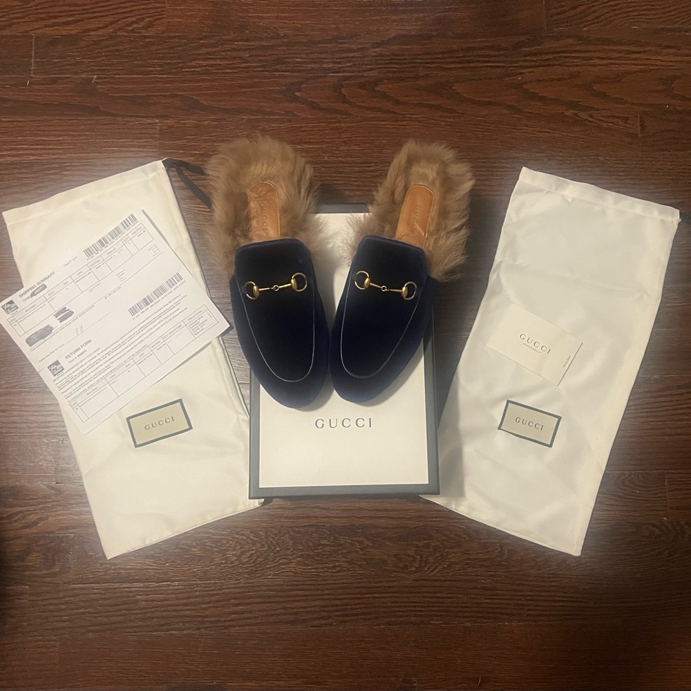 Gucci Princetown velvet mules with fur lining. Size 9 in cobalt blue. With box. - Picture 2 of 10